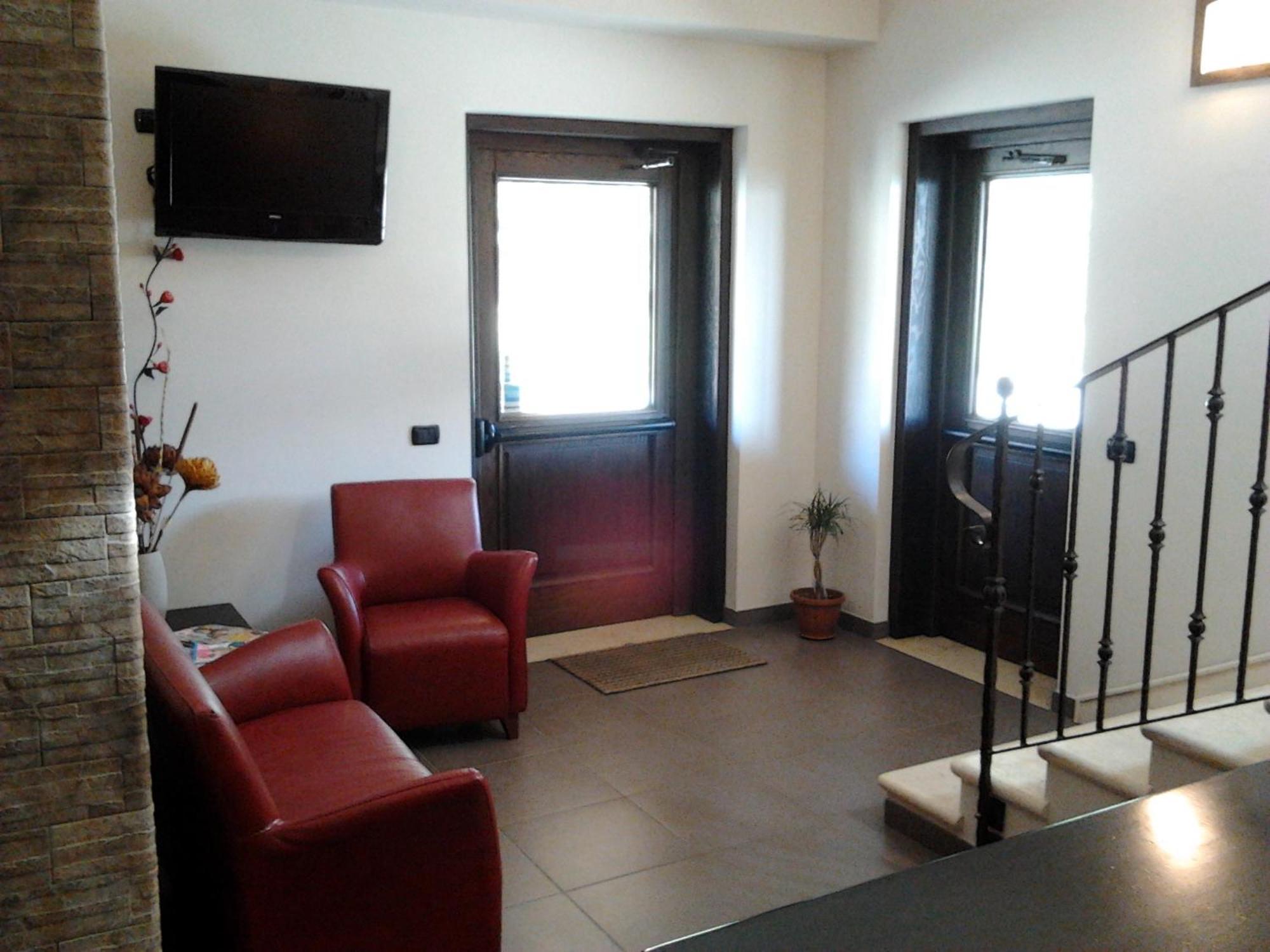 Agrihotel Papaya San Pietro Apostolo Luaran gambar