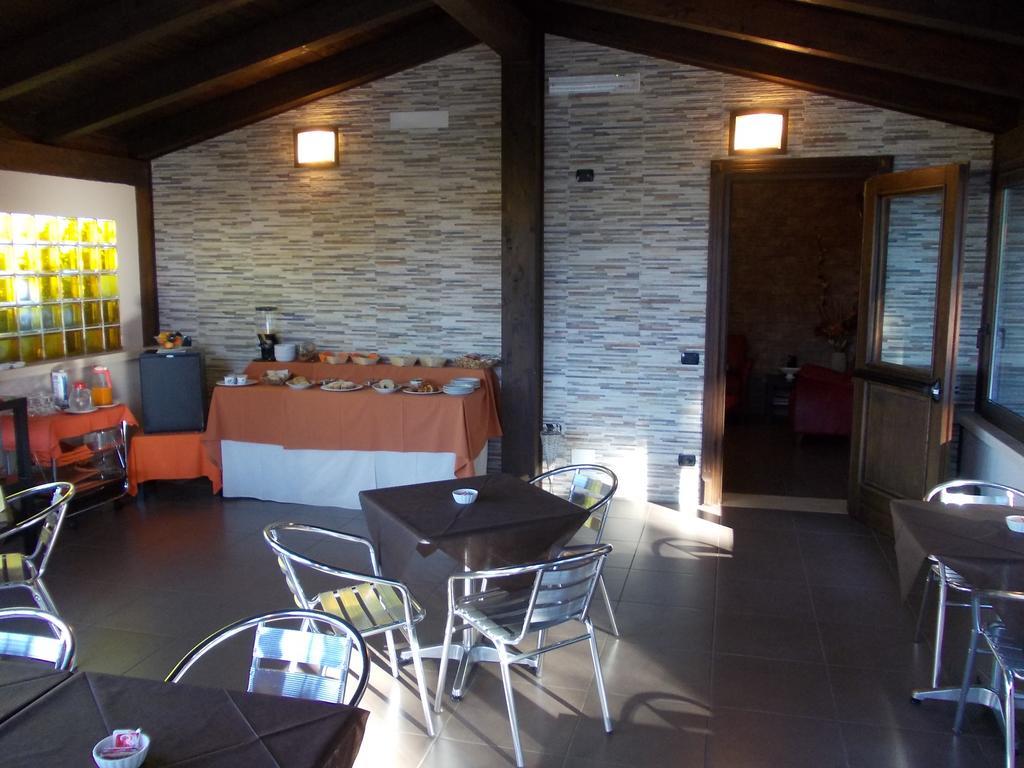 Agrihotel Papaya San Pietro Apostolo Luaran gambar